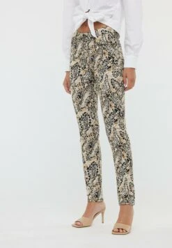 Lee Cooper Slim Fit Jeans - Cream -Stijl Verkoop 4ef2cc3c7b2a4a8586e8b2a5d9e5de12